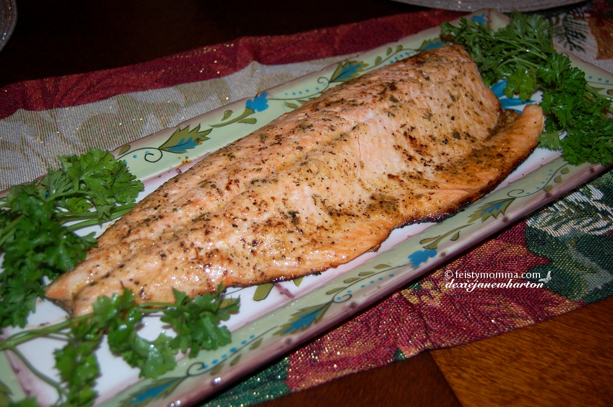 Lemon-Butter Baked Salmon bit.ly/3o3np3x 

#bakedsalmon #easysalmonrecipes #seafood
