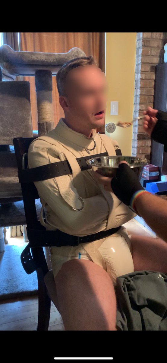 WileyWets's tweet photo. How to turn a disobedient man into a helpless baby:

Bondage to force regression.
Pleasure to reward the regression. 

Repeat for a few weeks, and enjoy the transformation.  

Check out the video, link below. https://t.co/P2u4JQfJhB