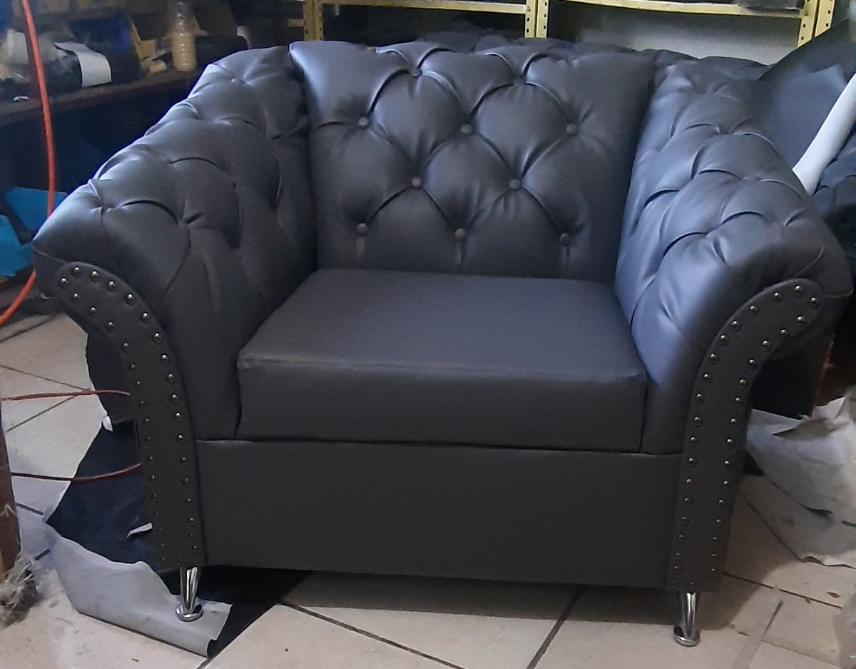 alexdavo's tweet image. ¿Quieres capitonear tu sala?

Yo te ayudo

#capitone #capitoneado #sillon #tapiceria #renovacion #