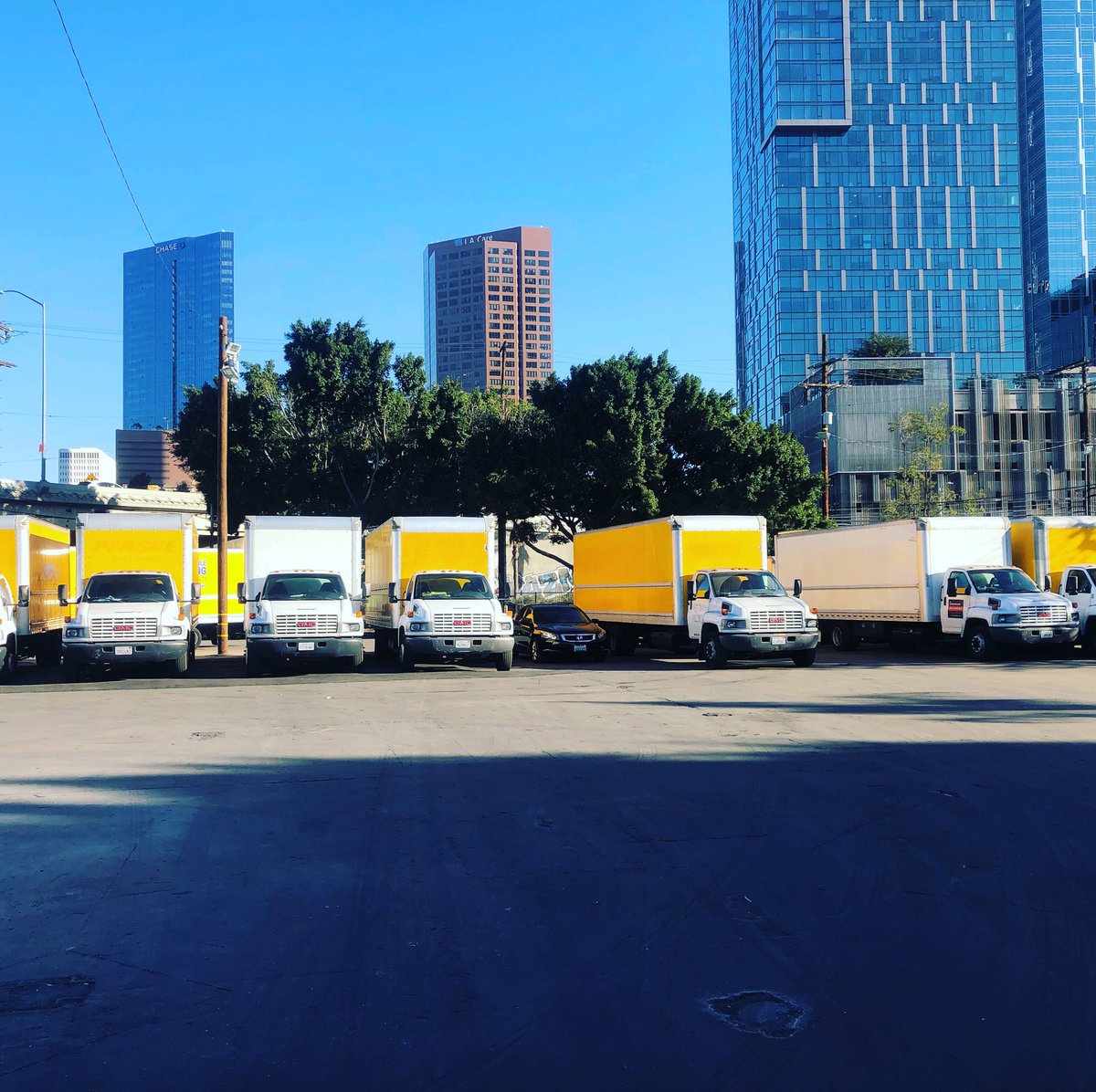 Commercial truck parking available in #DTLA . Contact us at 866-860-7011 #commercialparking #truckparking #LosAngeles #downtown