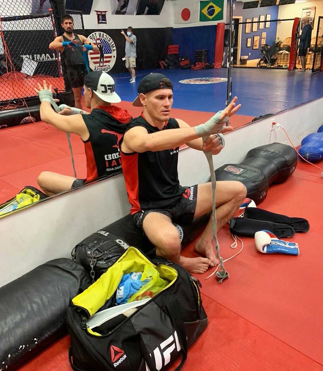 CharlesRosaMMA's tweet image. “The best preparation for tomorrow is doing your best today.  #2021   #hardwork #dedication #preparation @ufc @espnmma #chuckysFight