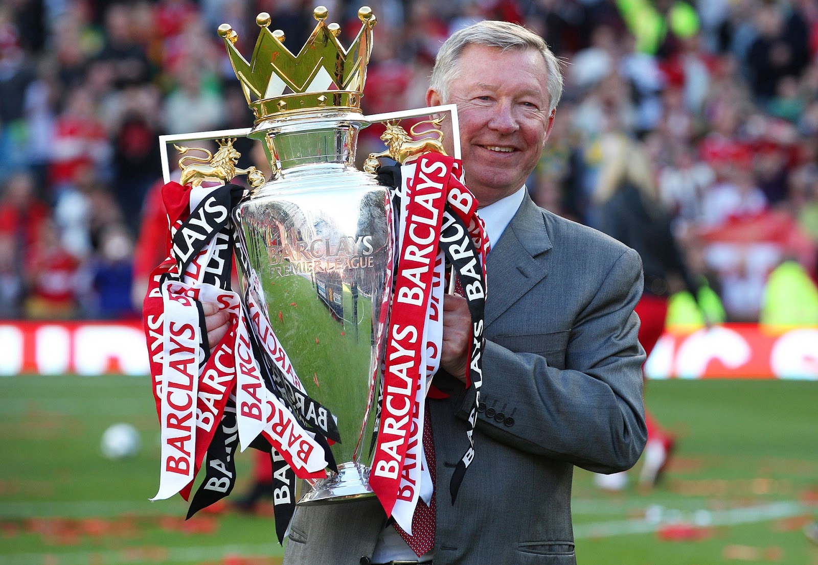 Happy 79th Birthday to the greatest manager there has ever been and ever will be. Sir Alex Ferguson. 