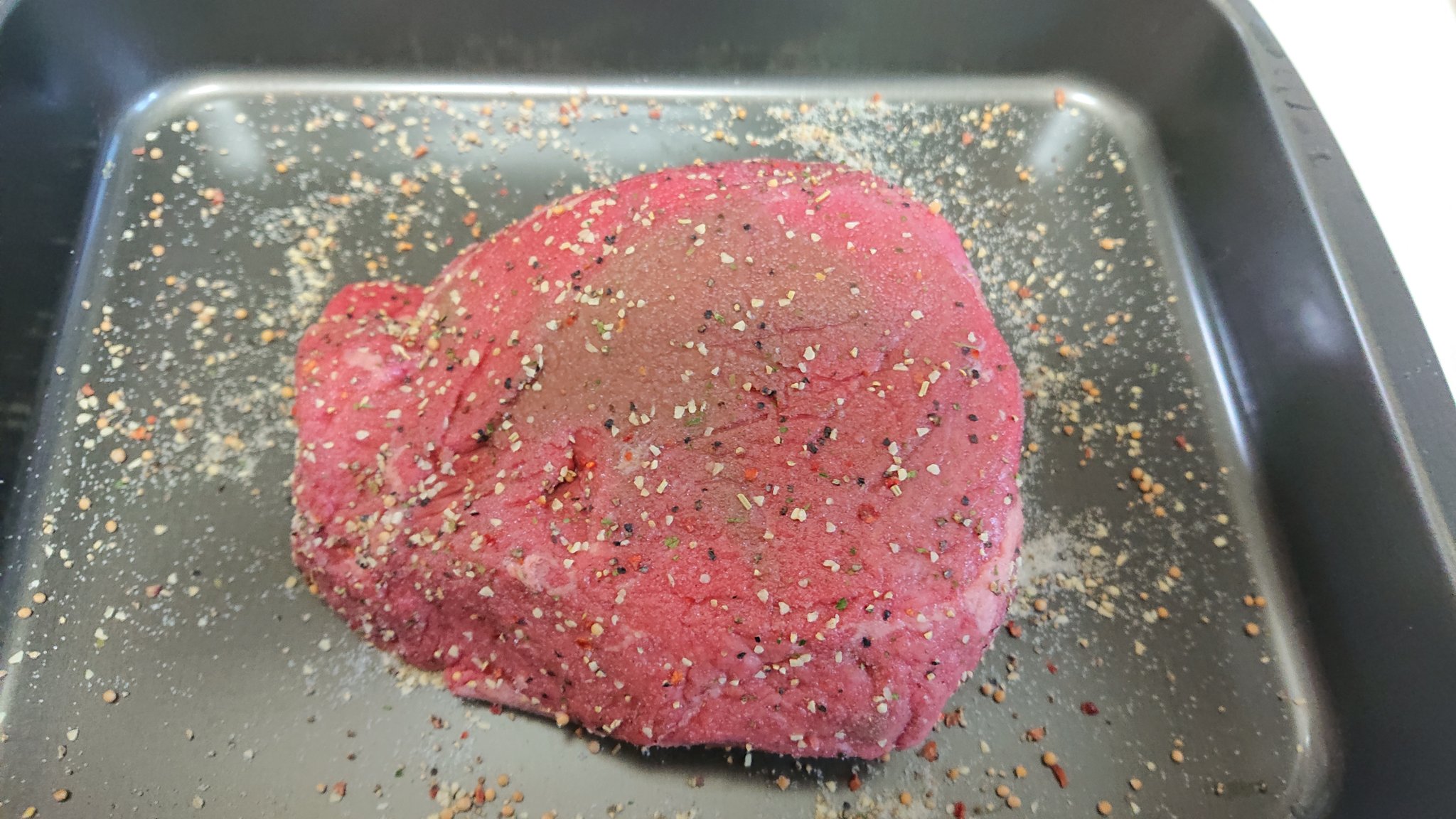 藤井昌宏 O O さて 私もローストビーフ焼きますかね