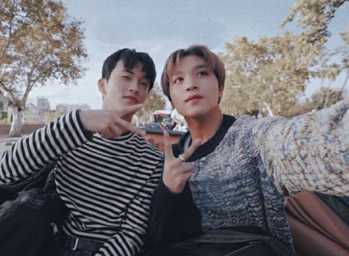 fllsn_vchl's tweet image. Hello☀️
Liburan jangan lupa pake masker &amp;amp; hand sanitizer ya😊
Yang dirumah aja yuk vote &amp;amp; streaming NCT💚

#HolidayWithMarkHaechan 
@MARKLEE_IDN @HaechanProject