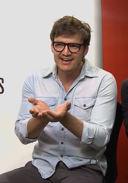 pedro pascal in glasses ♡— a thread