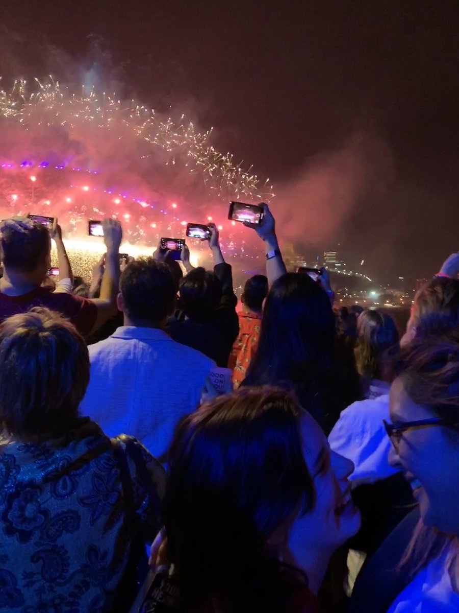 this nye I'm making a lamb roast and trying out some craft beers! (not all of them, just trying a few. drink responsibly!)last year I hosted the live cross to the early fireworks and had a prime spot on the harbour. both are gonna be magic cause I have my girl by my side 