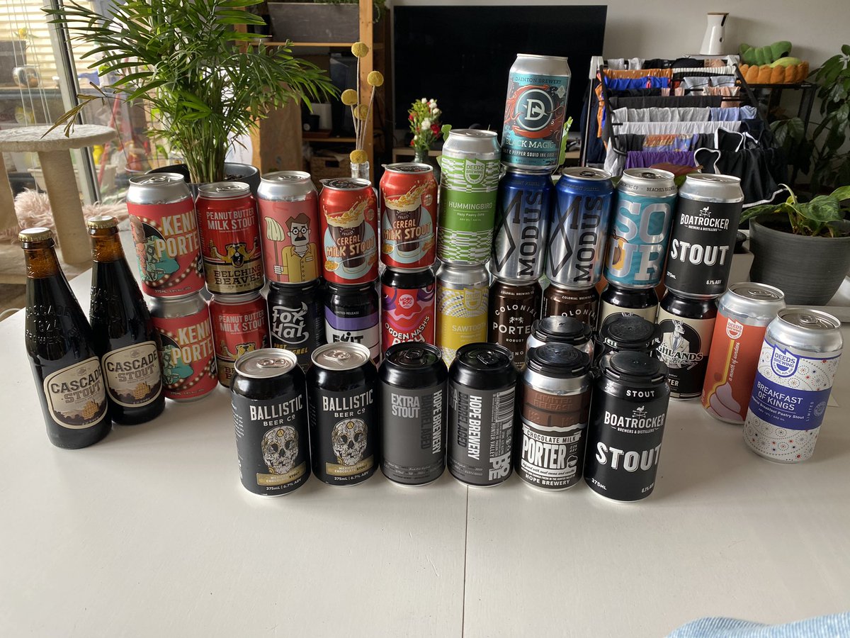 this nye I'm making a lamb roast and trying out some craft beers! (not all of them, just trying a few. drink responsibly!)last year I hosted the live cross to the early fireworks and had a prime spot on the harbour. both are gonna be magic cause I have my girl by my side 