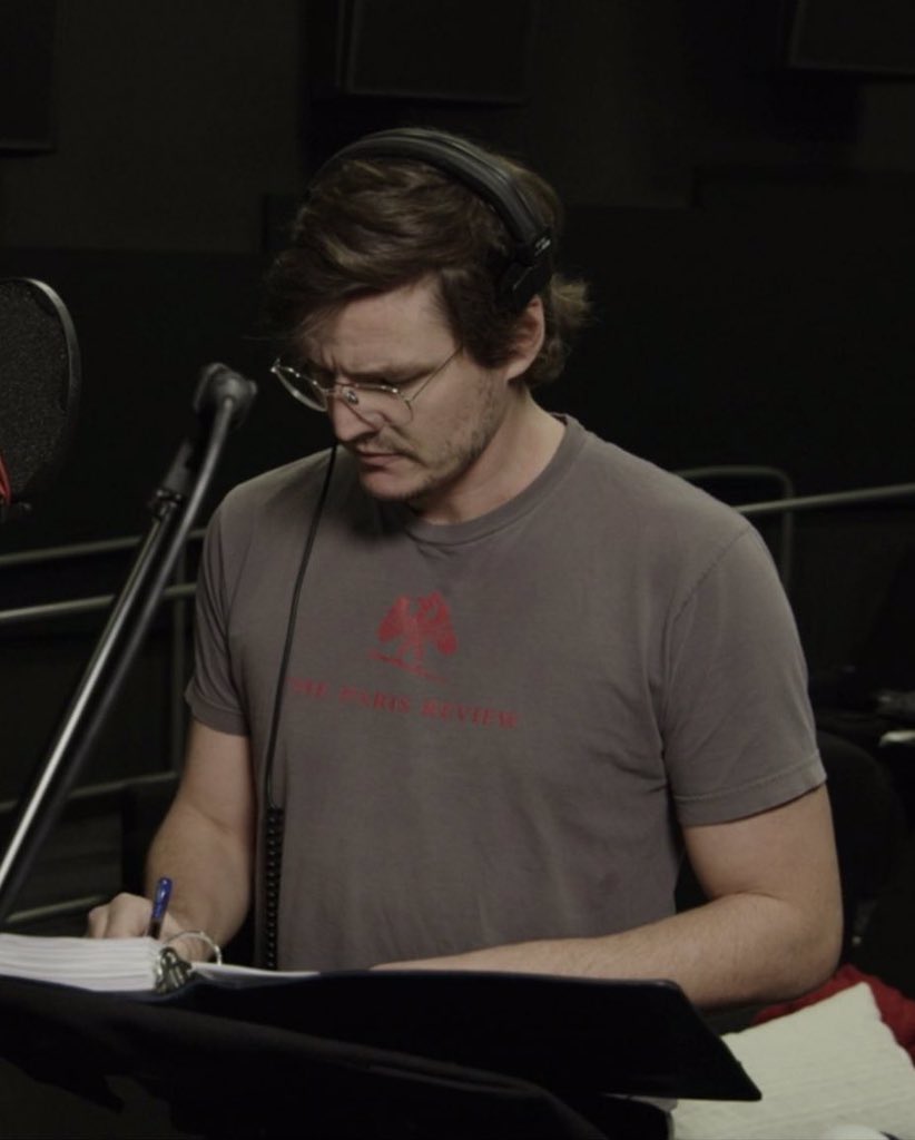 pedro pascal in glasses ♡— a thread