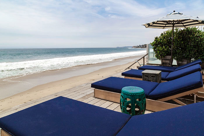 Last sale of 2020! Co-represented the buyer on this sweet Malibu Colony beach bungalow which sold for $11,980,000 (MLS)🏠🌊☀️