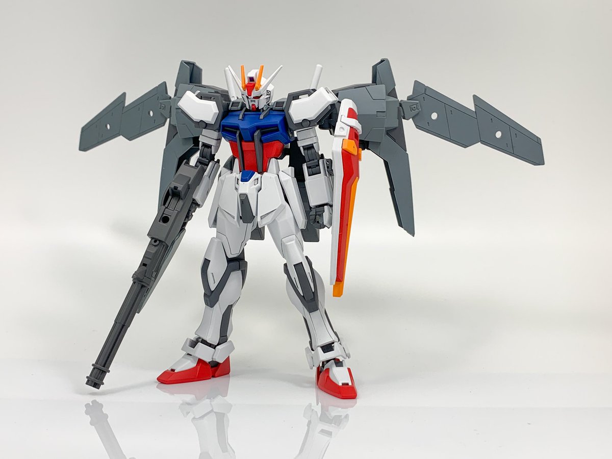 きゅうじ ストライクガンダム プロトジェットストライカー完成しました ゲート処理とアンテナのフラッグ切除だけの簡単仕上げで約3日で仕上げました プロトジェットストライカーはプロトタイプなので推力マシマシ ちゃんとした写真は後日撮り直します