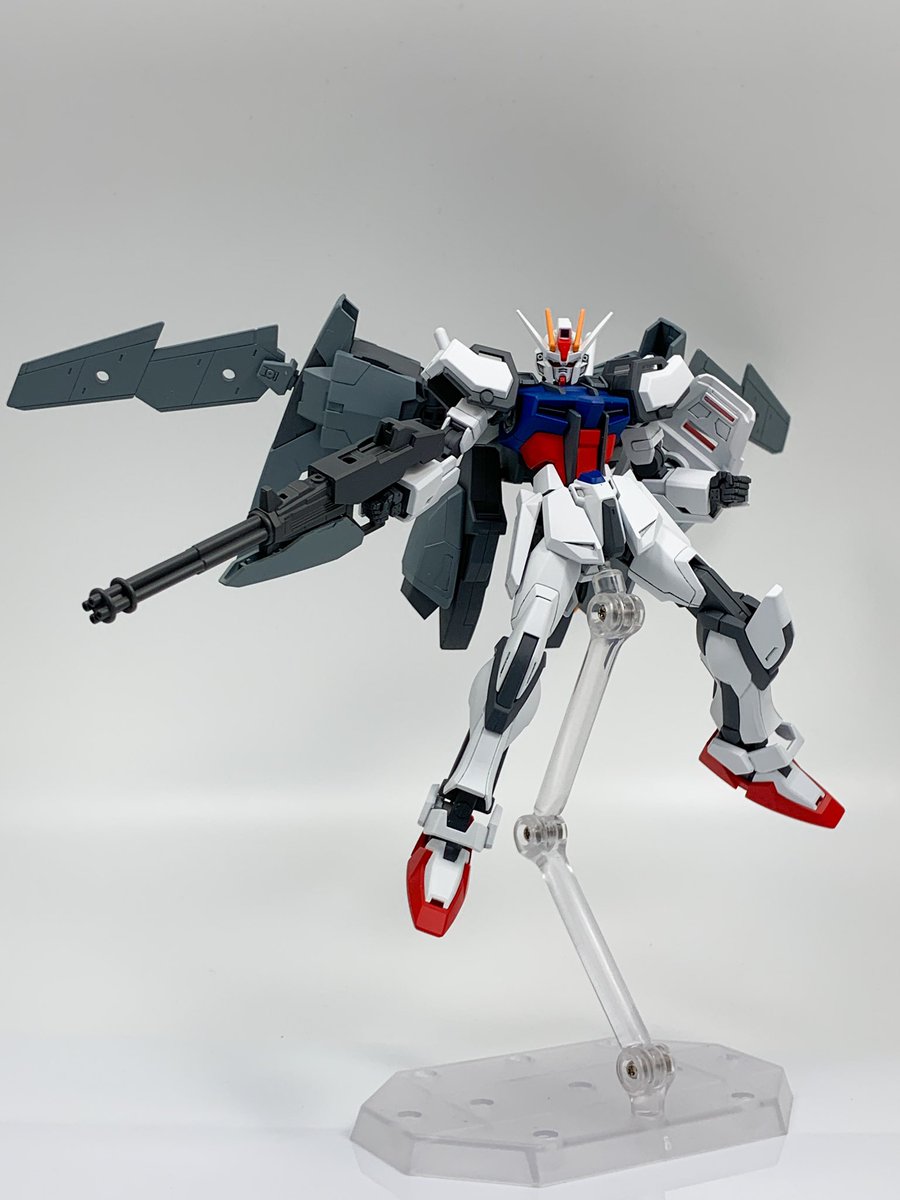 きゅうじ ストライクガンダム プロトジェットストライカー完成しました ゲート処理とアンテナのフラッグ切除だけの簡単仕上げで約3日で仕上げました プロトジェットストライカーはプロトタイプなので推力マシマシ ちゃんとした写真は後日撮り直します