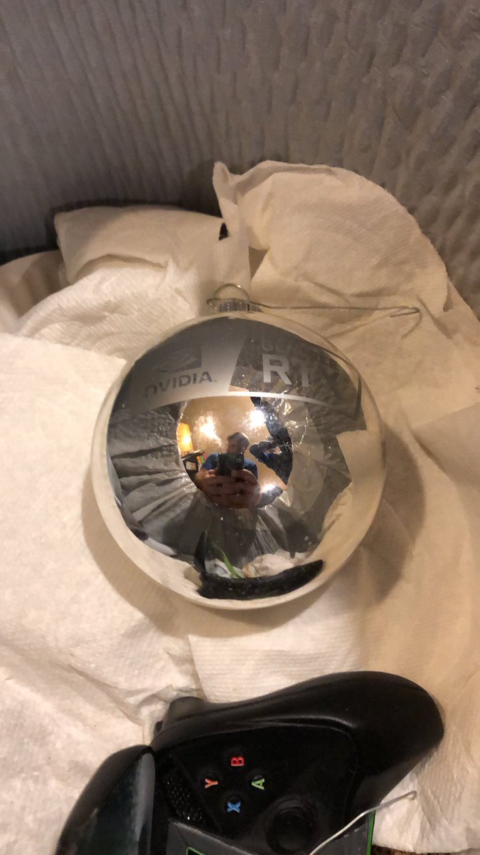 jarredwalton's tweet image. #RTXOff Goodbye little ornaments.
