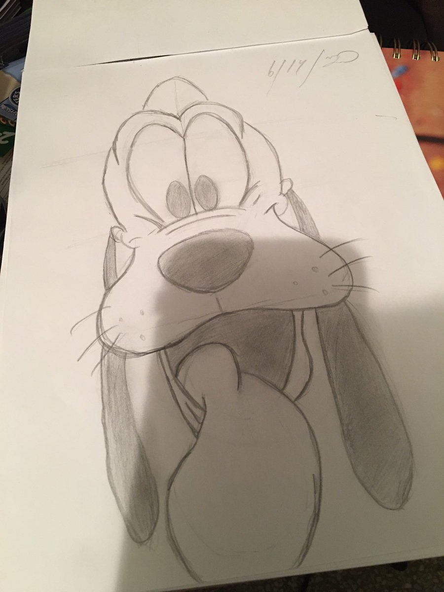 Randomless_Mind's tweet image. Since March I picked up the hobby of drawing again. Use to draw up until the 3rd grade then I started playing sports. Here’s the first page of sketch book #1 to some of my current ones(#3) Hmu with advice to get better! Still a rookie. #drawing #sketches #artistsontwitter #art