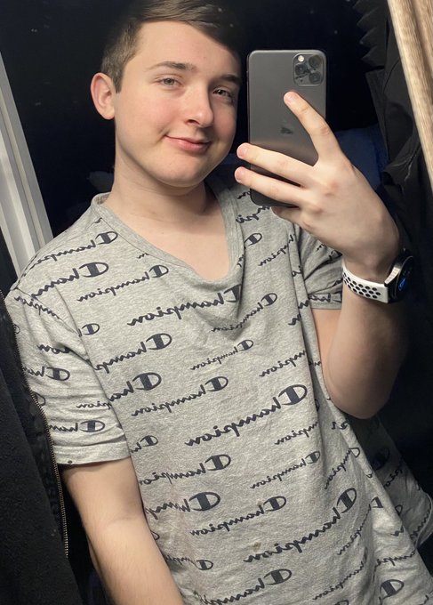 Feeling good today https://t.co/5cd7SXlbcc
