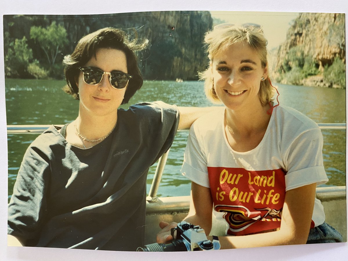  #NYE2020  #CanberraPressGallery nostalgia thread. Me &  @FromJustAnna  @australian at  #KatherineGorge  #NT on R&R after the 1988  @AustralianLabor conference  @WrestPointTas.  #auspol 3/n