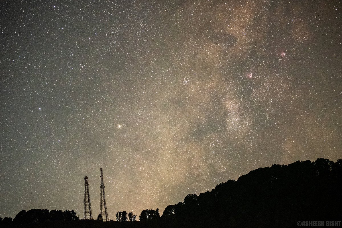 asheeshbisht12's tweet photo. Milkyway Nabula and Towers. Nightsacpe from Ramgarh in moonless night.
#natgeoyourshot #naturegeography #bbcearth #milkyway #night #nightphotography #lonelyplanetin #natgeotravel #bbctravel #nabula #astrophotography #uttarakhandphotography #uttarakhandtourism @natgeotravel https://t.co/QpTNYxAhjo