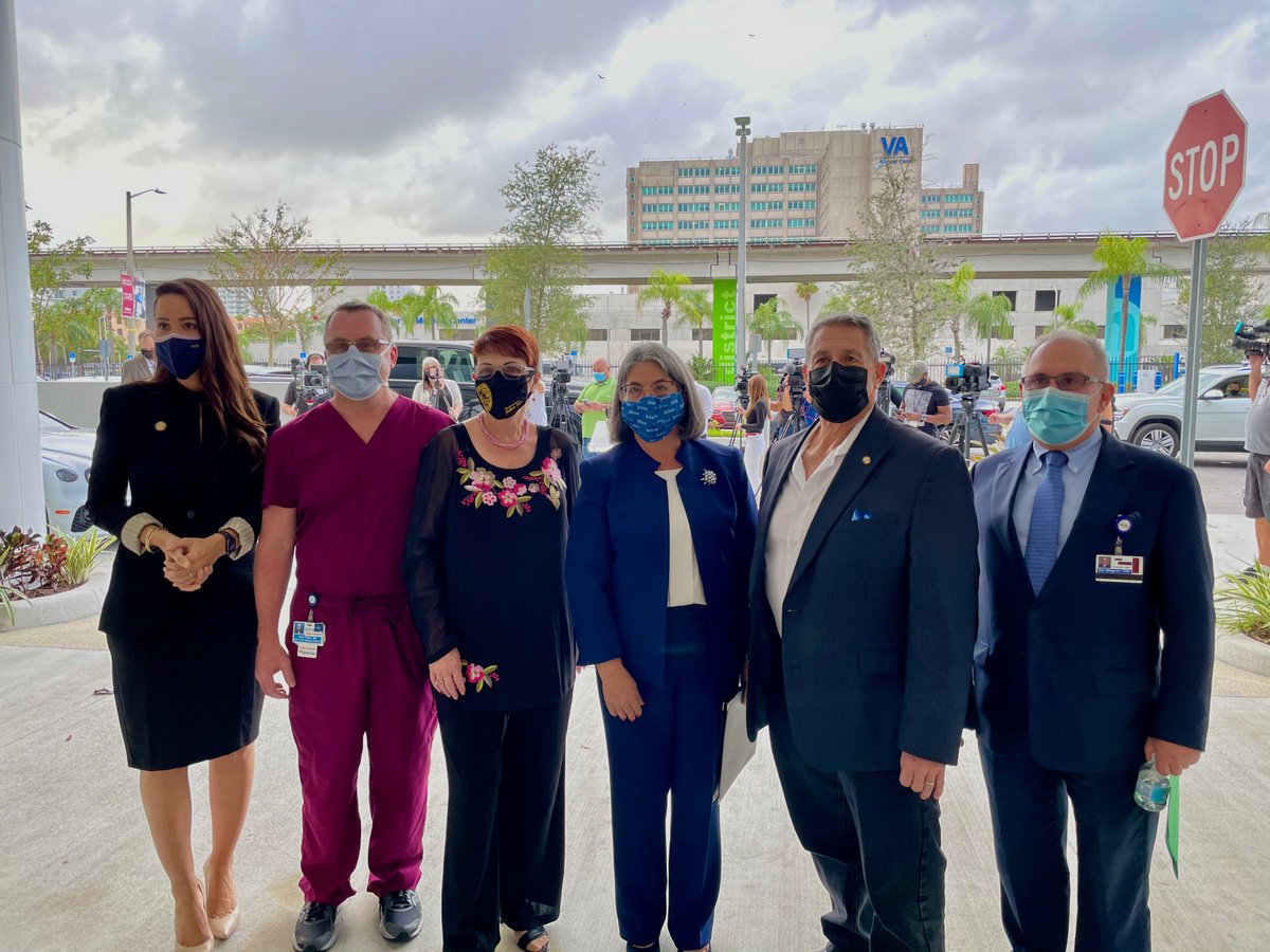 Today I was proud to join leaders at  @JacksonHealth,  @RebecaSosaMiami, and  @CommishDiaz to announce that starting next week, Miami-Dade County residents 65+ will be able to receive the COVID-19 vaccine at Jackson.