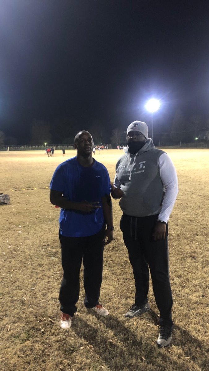 MACEliteTraini1's tweet photo. Great tune up today with @nic_scott23  .. make them remember your name this weekend @HighSchoolBlitz senior game https://t.co/bb97WAGfXj