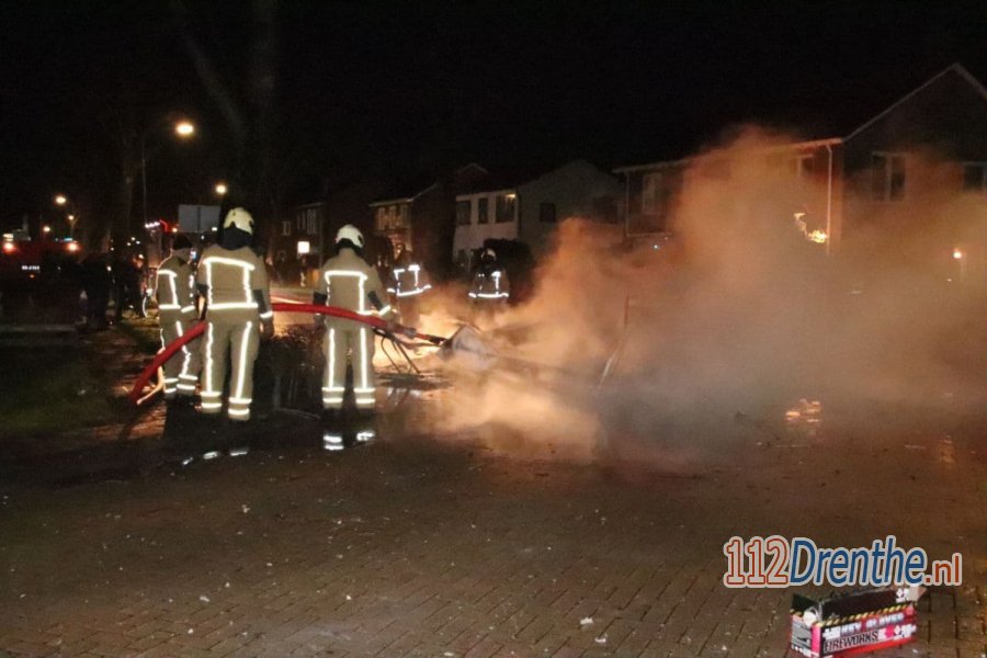 Caravan in vlammen aan de Linthorst Homanweg in #Smilde. 112Drenthe.