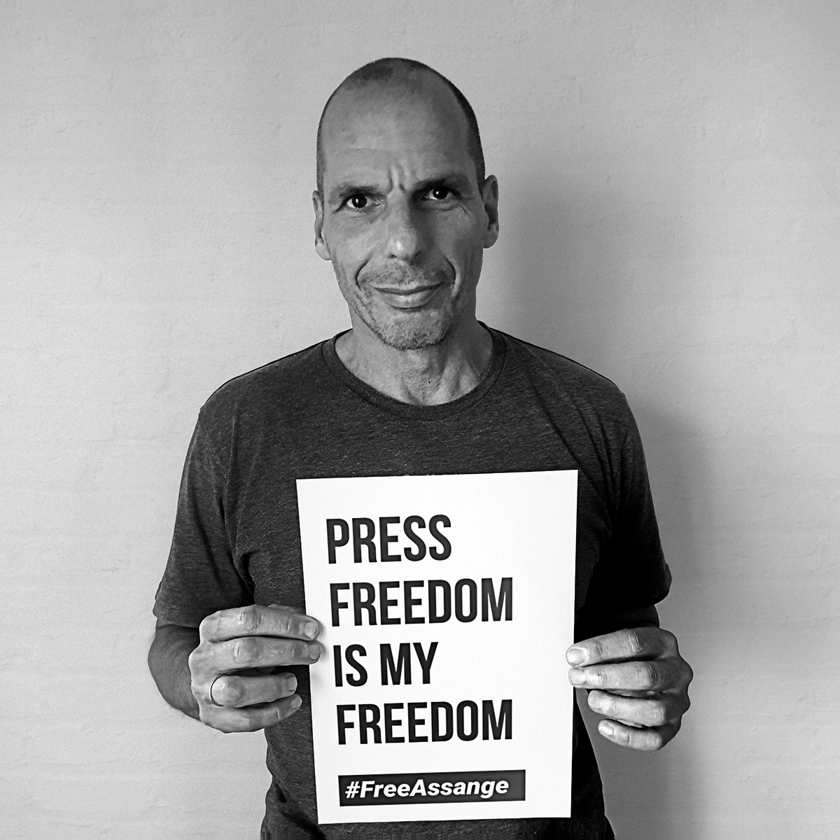 WErMILLIONS's tweet photo. Pamela Anderson @pamfoundation and @yanisvaroufakis 
defend #PressFreedom and Julian #Assange with leading academics, lawyers, journalists, press freedom/human rights groups: https://t.co/kEANwkRgCK

Add your photo: https://t.co/ZrzUzRO8CU
Order the book: https://t.co/9A66fR3uf0 https://t.co/YX6XbOqvaa