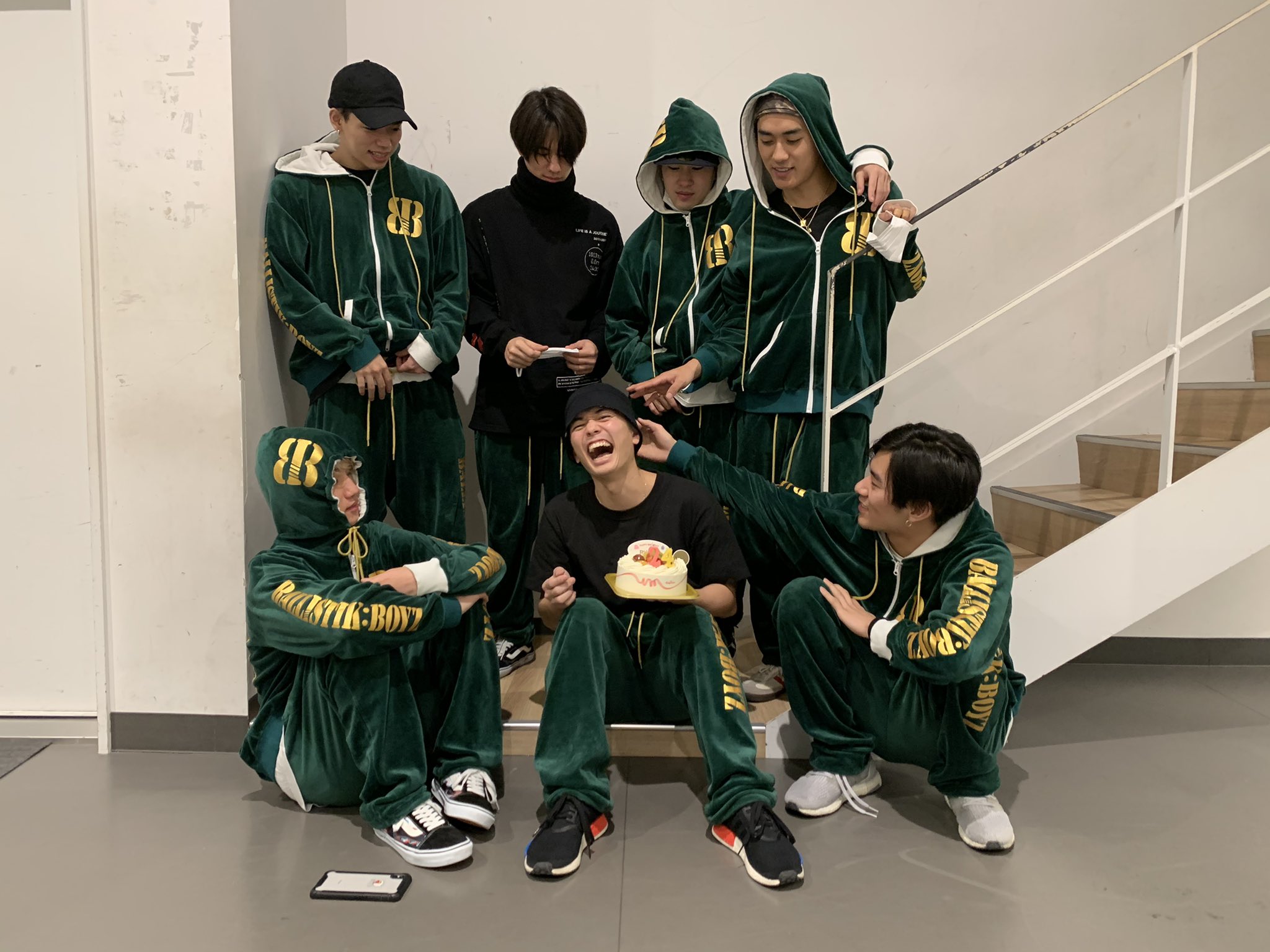 BALLISTIK BOYZ PASS THE MIC ツアージャージ-