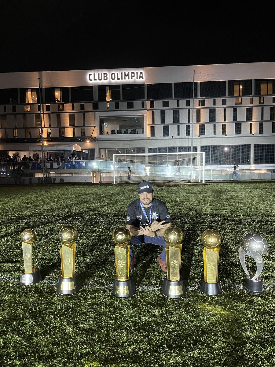 JoseMonteroZ's tweet photo. La #45 la 6ta, gracias a mi familia por el aguante @alejandraggs , todo vuelve a su lugar. #AlcanzameSiPuedes #esconsecuencianocoincidencia💪🏼  #olimpiadesiempre 🎄🍀🥂 salud nación franjeada ⚪️⚫️⚪️ https://t.co/j64BlCDU0t