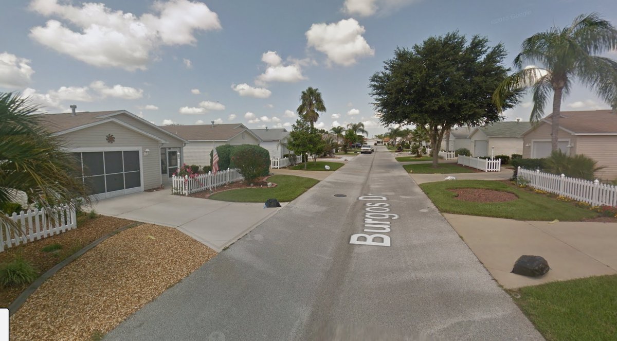 Continuing, many of the neighborhoods in The Villages use alley-like designs for their residential streets, similar to the example from Utah that I featured last week.  https://twitter.com/OldUrbanist/status/1340510524409298944