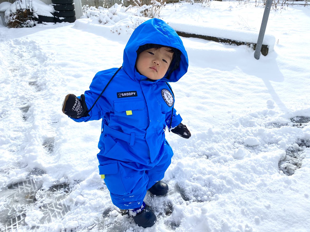 Atsushi Tsuruta 雪も積もったので大晦日は孫のソリ初滑りに付き合いました みなさん良いお年をお迎えください 孫 初孫 令和元年ベビー ベビー 12月 12月産まれ 男の子 幼児 可愛い 孫バカ メロメロ 12ヶ月 1歳 ソリ ソリ滑り 雪遊び
