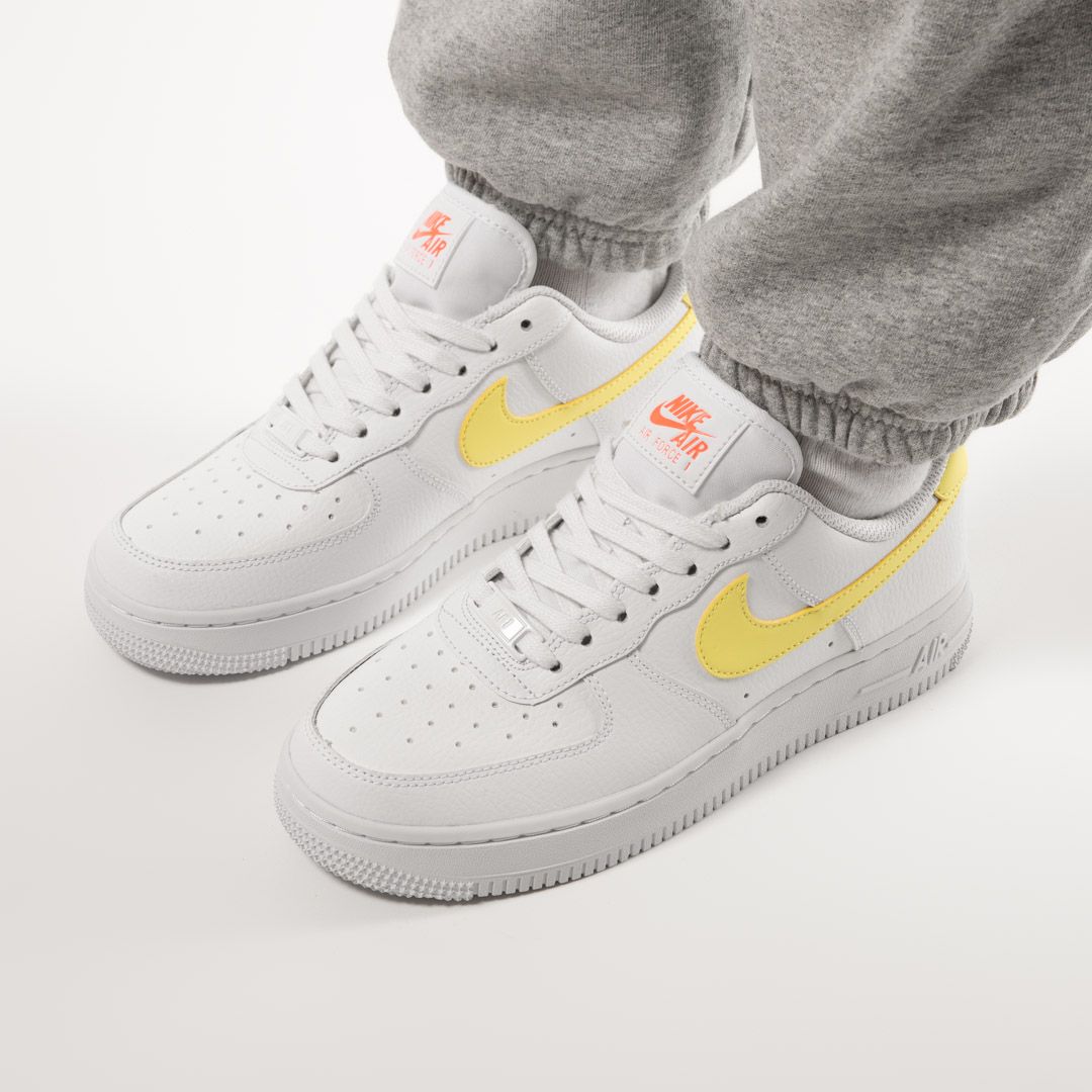 Nike Air Force 1 AF1 LV8 white US9.5