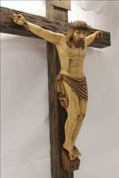 Sembahlah Allah dan janganlah kamu mempersekutukan-Nya dengan sesuatupun.” (QS. An Nisa’ : 36 )

Keluaran 20:3-4
Jangan ada padamu Allah lain di hadapan-Ku. Jangan membuat bagimu patung.

Yeremia 10:8
Berhala itu semuanya bodoh  dan tolol;  karena ia hanya kayu belaka.