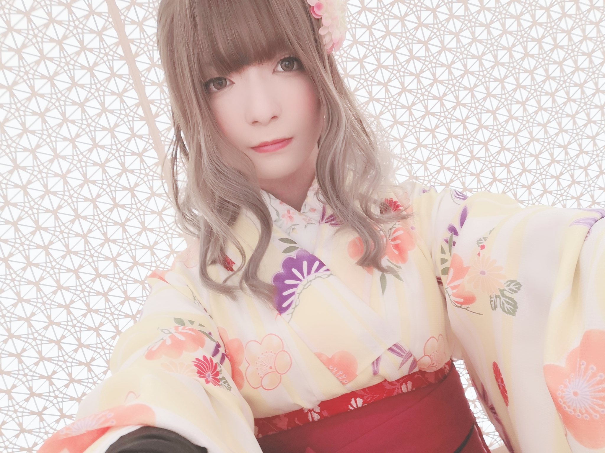 画像,今年も一年ありがとうございました。コロナのせいであまりコスプレ出来なかったので来年はいっぱいしたいな！🤗来年もどうぞよろしくお願いします https://t.c…