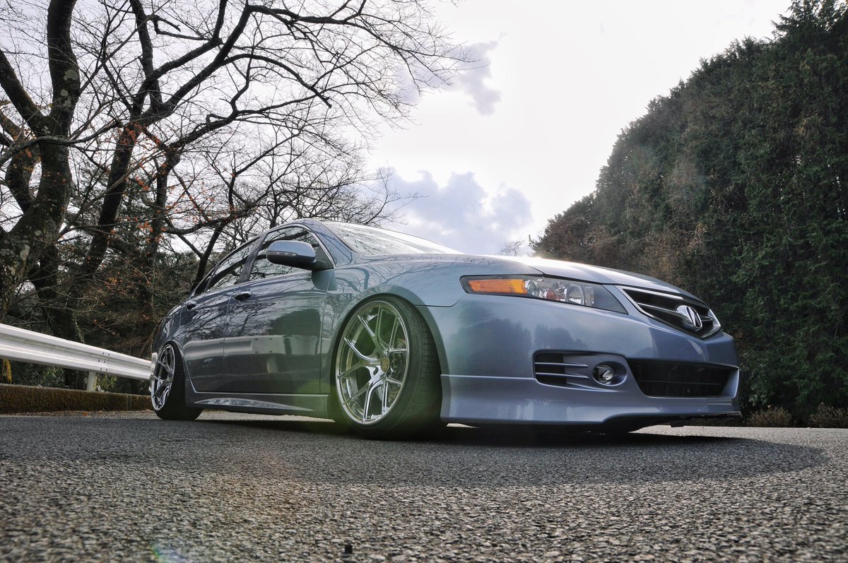 Non smokey Acura...