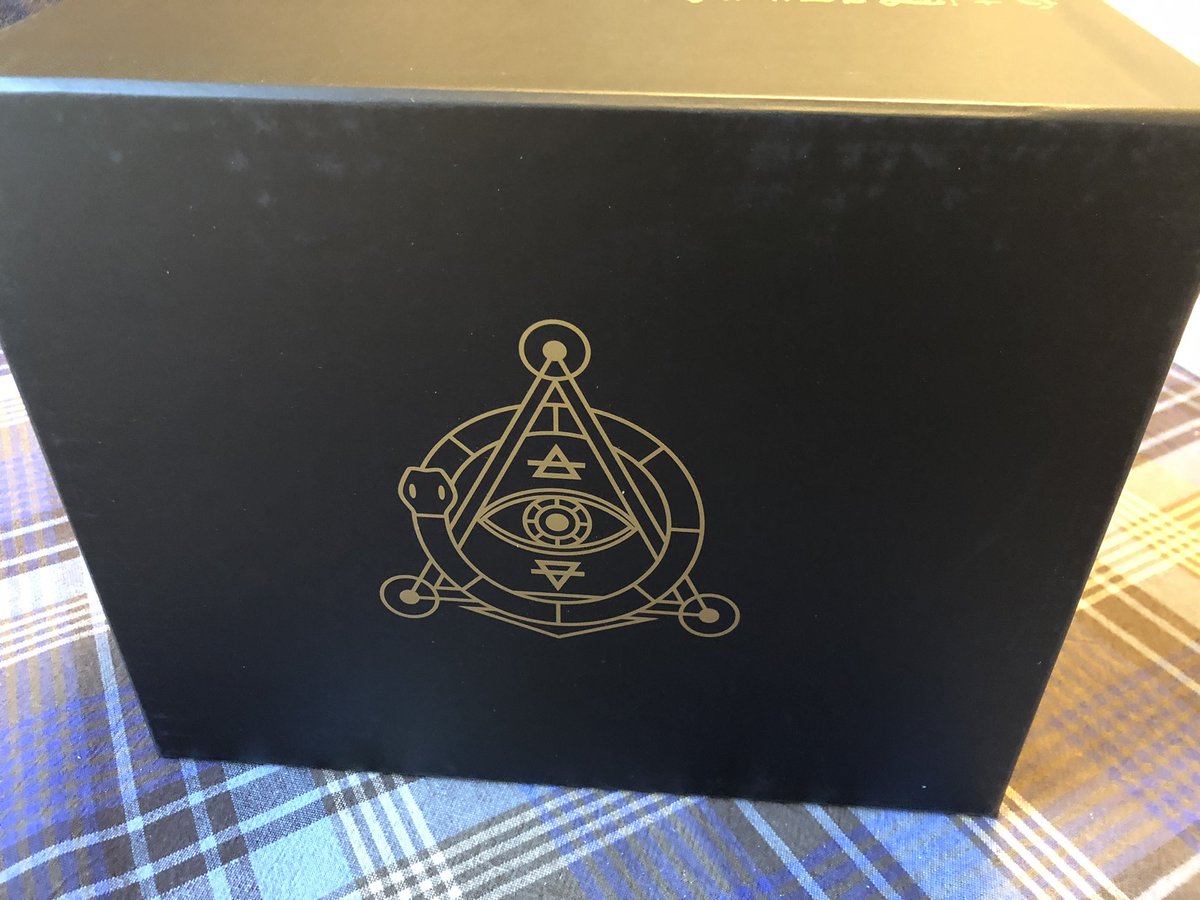 Krimimaster's tweet image. Durch Kickstarter landen Spiele auf dem Tisch, die ich schon längst vergessen hatte. Schöne Überraschung! #enigmabox