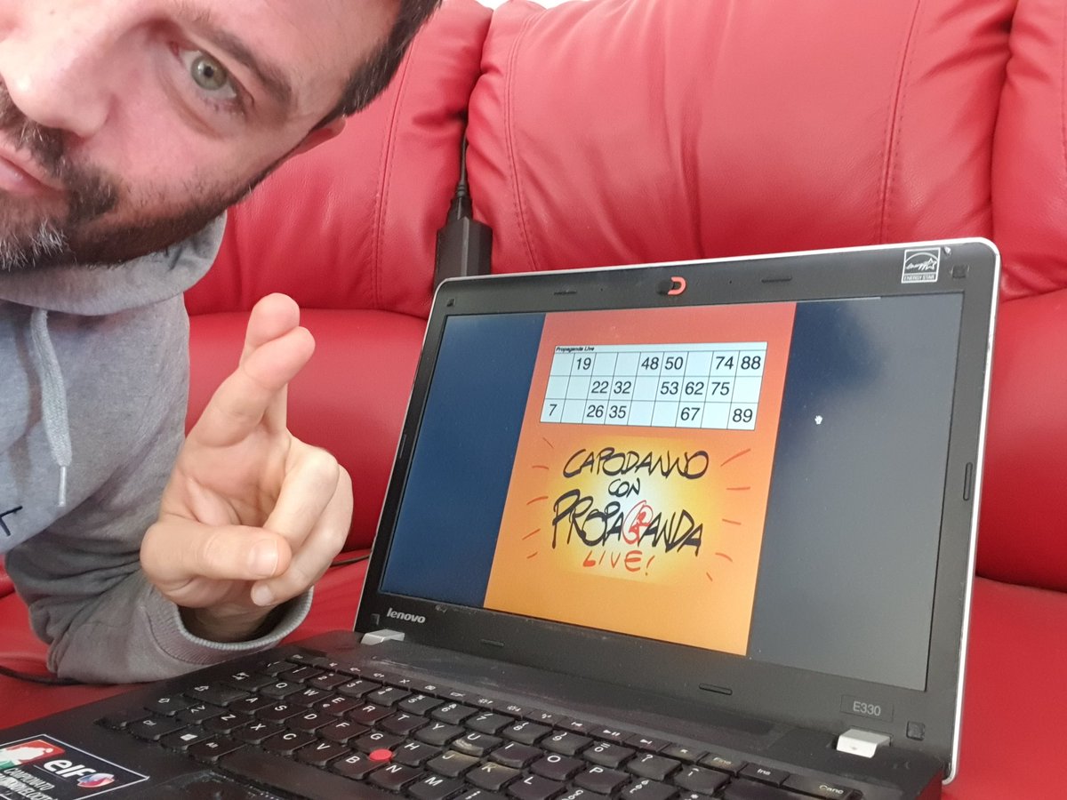 dariodago's tweet photo. Dopo tanti anni a festeggiare il Capodanno in giro per il mondo, questa volta si fa festa a casa con @welikeduel 😅📺🎉

#propagandalive #propagandatombola 
#2021year https://t.co/KaETGmi6GU