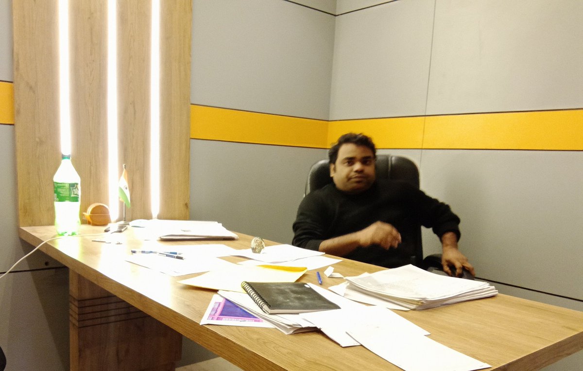 ErAjayaYadav's tweet photo. At office https://t.co/EqzQ6aUenb