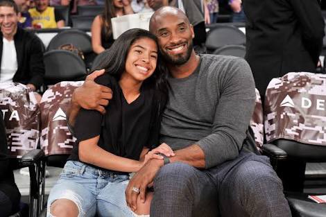 #2020Review 
JANUARY 26 2020

Kobe Bryant and his daughter GiGi and 7 others die in helicopter crash that stuns the world https://t.co/KmCt55lyNP