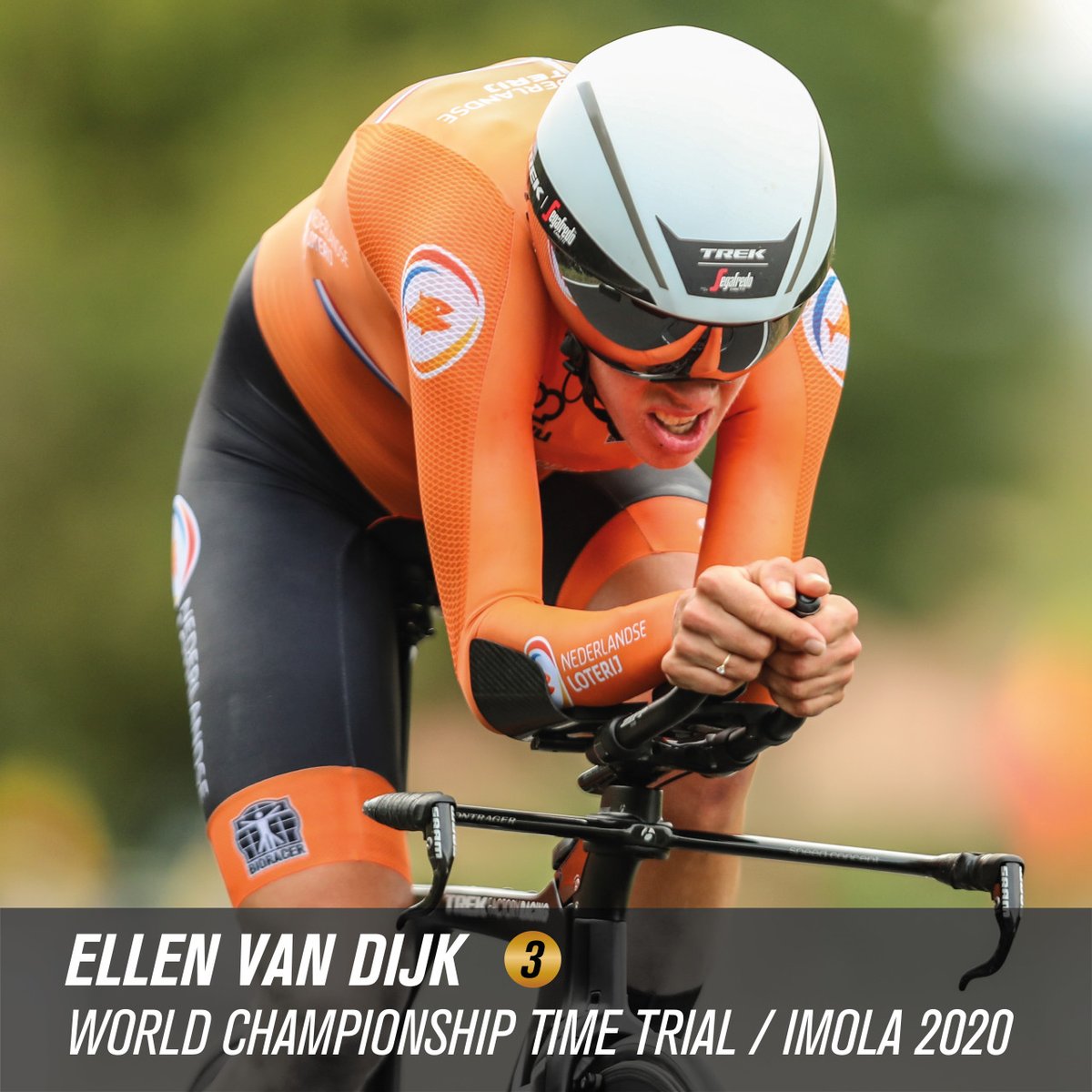 Get your legs warmed up! In 2021, you're going to destroy those long-expected cycling challenges! 💪🙌

But more important: we send you our best wishes for a healthy and happy 2021!🙏✨

#wemakeyoufaster #bioracerspeedwear #newyearnewme #2021goals