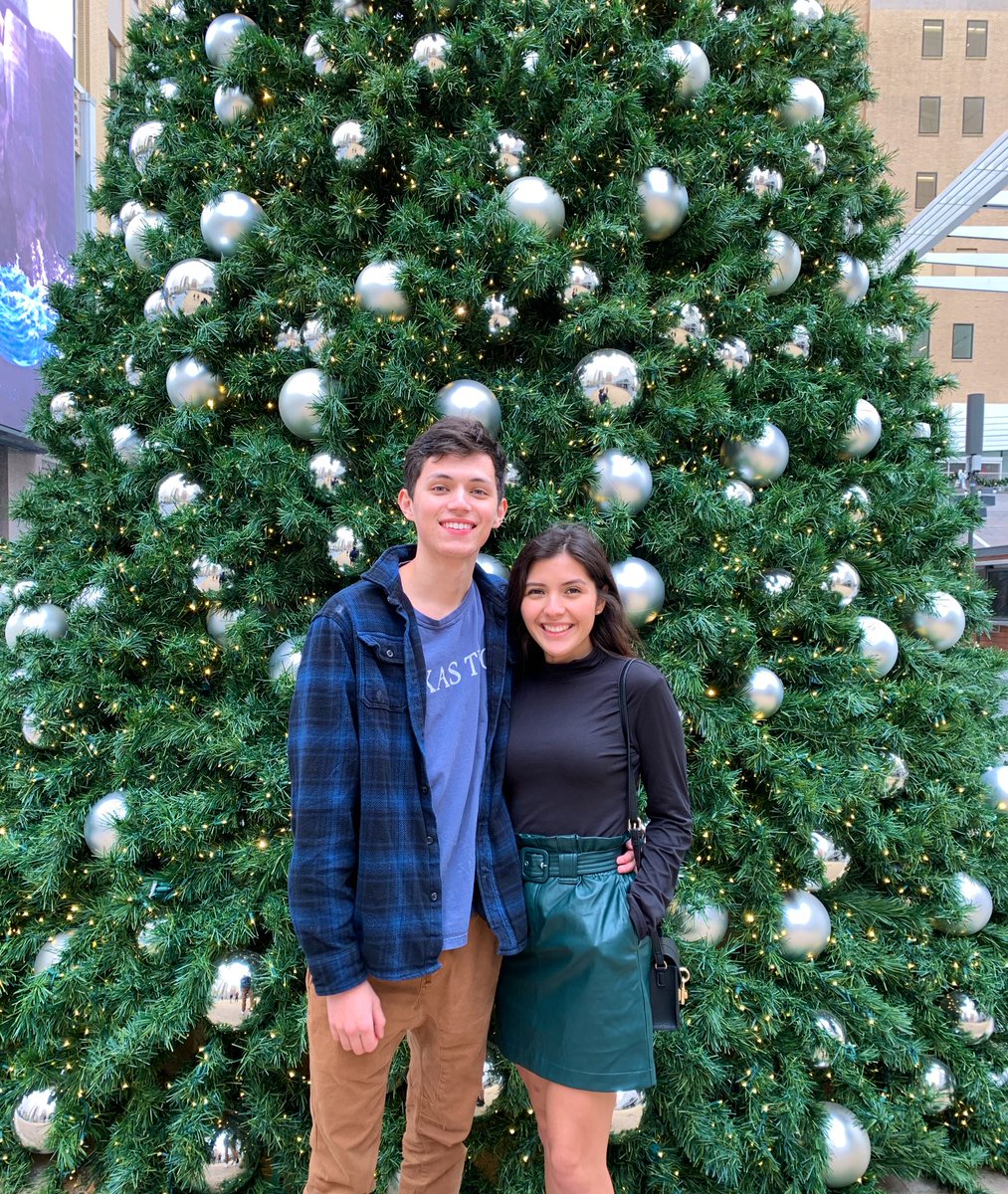 omalleykate_'s tweet photo. a december to remember 🎄 https://t.co/FgluE4rA92