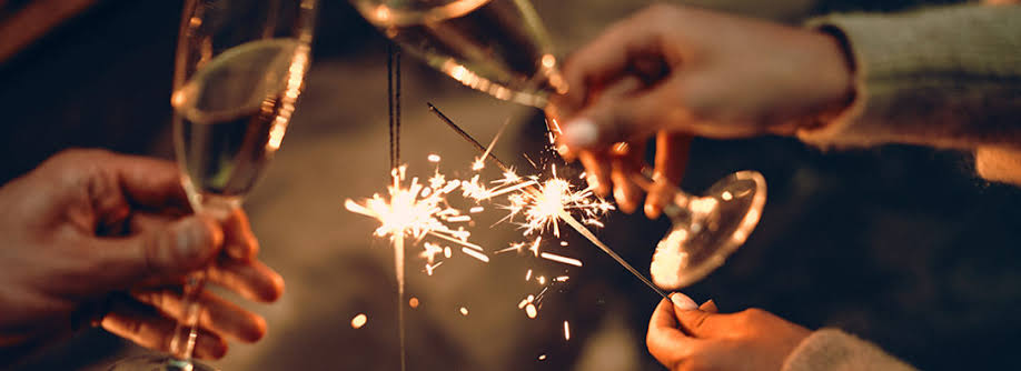 DBSbasecamp's tweet photo. ㅤㅤㅤㅤ
　　ㅤㅤㅤㅤ  𝐃𝐀𝐘 𝐎𝐍𝐄
ㅤㅤㅤ        NEW YEAR’S EVE
　　───────────────
　　ㅤㅤ #ABGTAHUNBARUAN
ㅤㅤㅤㅤ https://t.co/7sTvHmWZqG