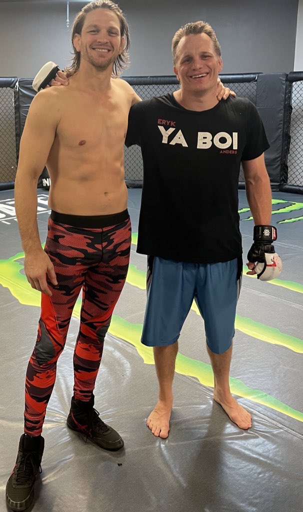 Adam Hunter tweet media