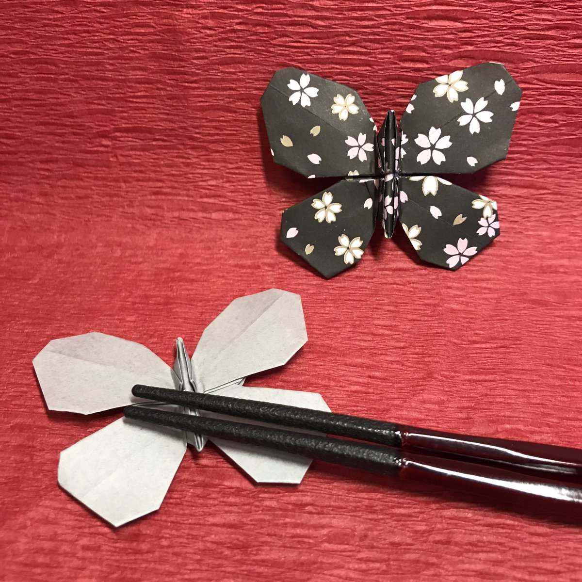 Sachiko 紅白折り紙合戦 紅組 作品名 蝶の箸置き 創作者 川村晟