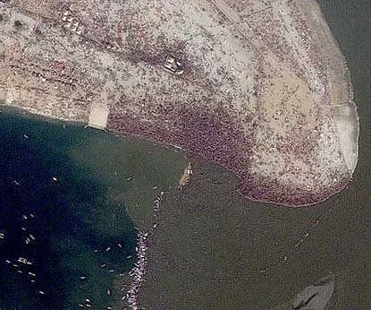 2. Kumbh Mela gathering visible from space-The 2011  #KumbhMela was the largest gathering of people with over 75 million pilgrims. The gathering was so huge that the crowd was visible from  #space. @OmTheReality