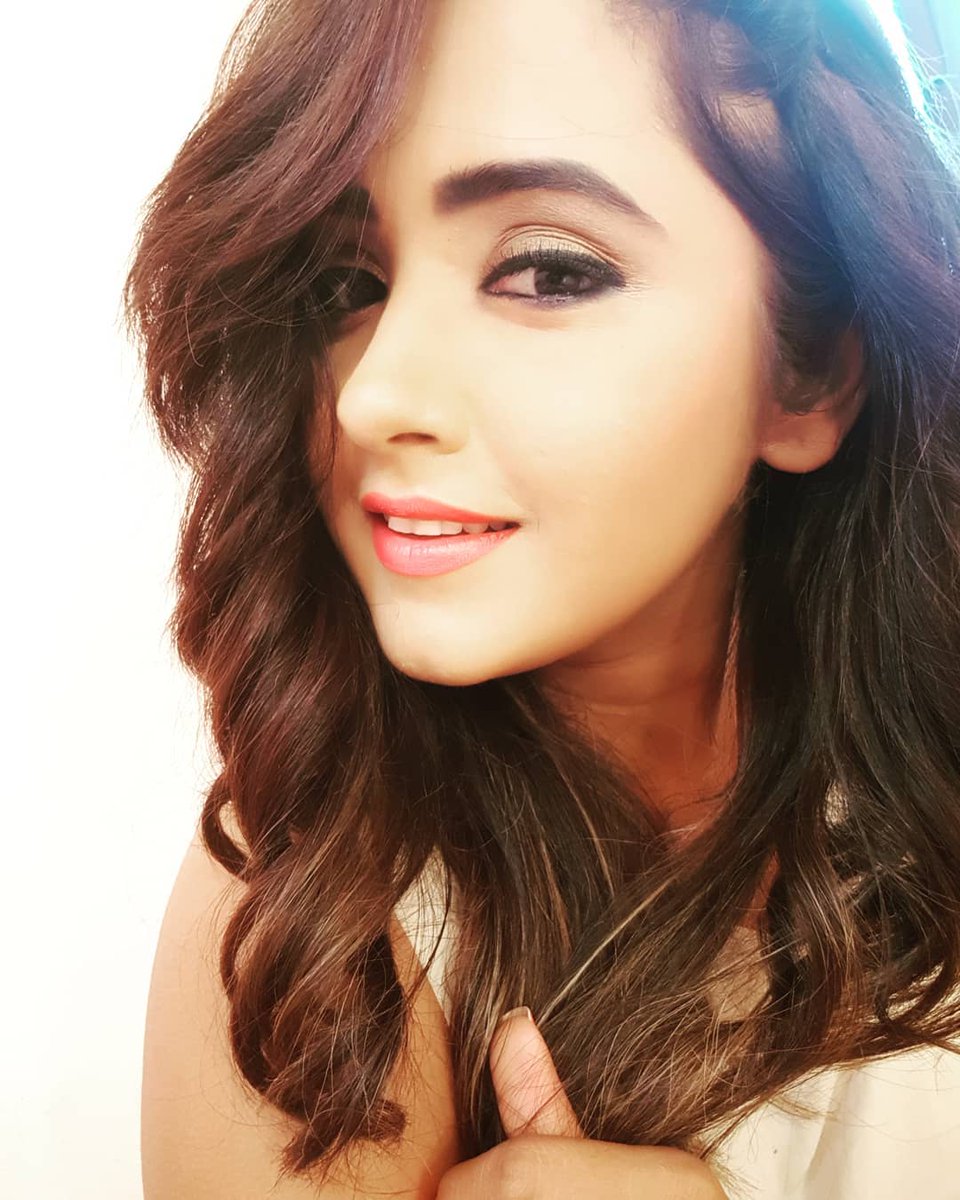 digitubenetwork's tweet photo. आप सभी को Digitube Network की तरफ से Happy New Year @2021
!.
#bojpuri #bhojpuriactress #bhojpurisong #digitaldistribution #youtubemarketing #digitube #youtubemanager #digitalmarketing #kajalraghwani #khesarilalyadav #songdistribution #pawansingh #riteshpandey #HappyNewYear2021 https://t.co/OUglqvzilF