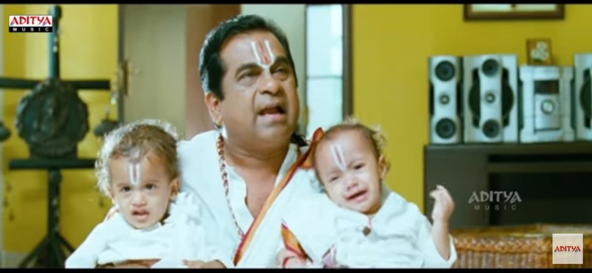 Match 2 RCB v KXIPKohli dropping catches.