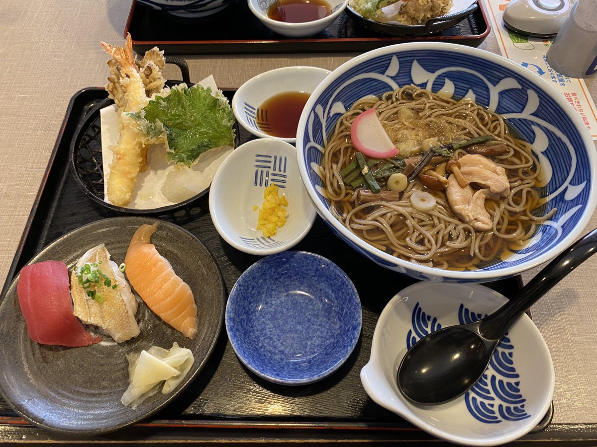 まい 夢庵で年越し蕎麦 食べ比べ三貫握りと山菜そば御膳 美味しかった ŧ ๑ ㅂ ๑ ŧ まい 夢庵で年越し蕎麦 食べ比べ三貫握りと山菜そば御膳 美味しかった ŧ ๑ ㅂ ๑ ŧ