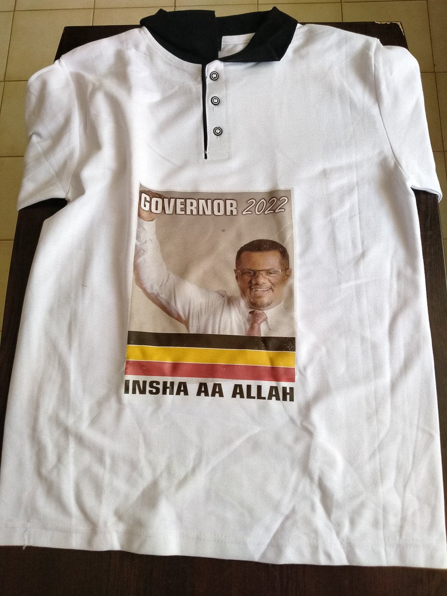 Bosschatu's tweet photo. @WilliamsRuto @kipmurkomen @nduyamuthama @KBonimtetezi @BadderFeisal @HonJumwa @People4Hassomar the incoming Mombasa Governor @HassanOmarH welcomes us all π, we are #LOYAL2theCAUSE
#KAZIniKAZI https://t.co/w4LoJWIUkq