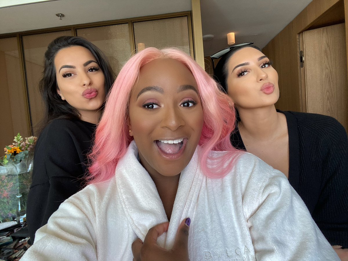 cuppymusic's tweet photo. Good Morning from Dubai! 🇦🇪💋 https://t.co/Cmj1dE3Ijq