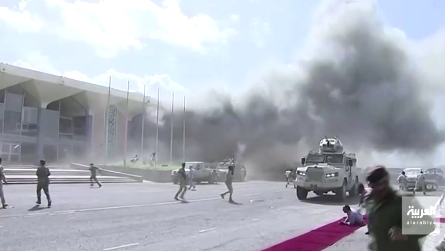 TelevisionMalta's tweet photo. ARA: Il-mument tal-isplużjoni f'ajruport fil-Jemen - 22 maqtula - https://t.co/MJFSjQPrVZ https://t.co/nDWNA6nk63