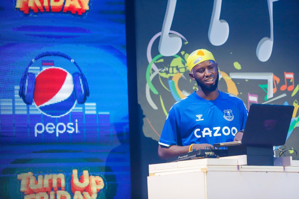 Pepsi_Naija's tweet photo. This Friday, grand finale, it's gonna be so much vibe from Pepsi DJs. Prep your dancing shoes!!! #TurnUpFridayWithPepsi #ForTheLoveOfIt https://t.co/UV7K7CDuvR