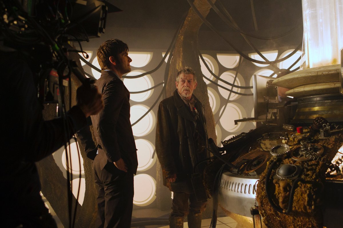  #TwelveDaysOfTARDISInteriors day 7Doctor Who and the Mix and MatchThe War Doctor's TARDIS set was assembled from the travelling exhibition version of the RTD era console and the walls from An Adventure In Space And Time.